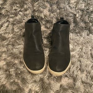 True Craft high wall sneakers